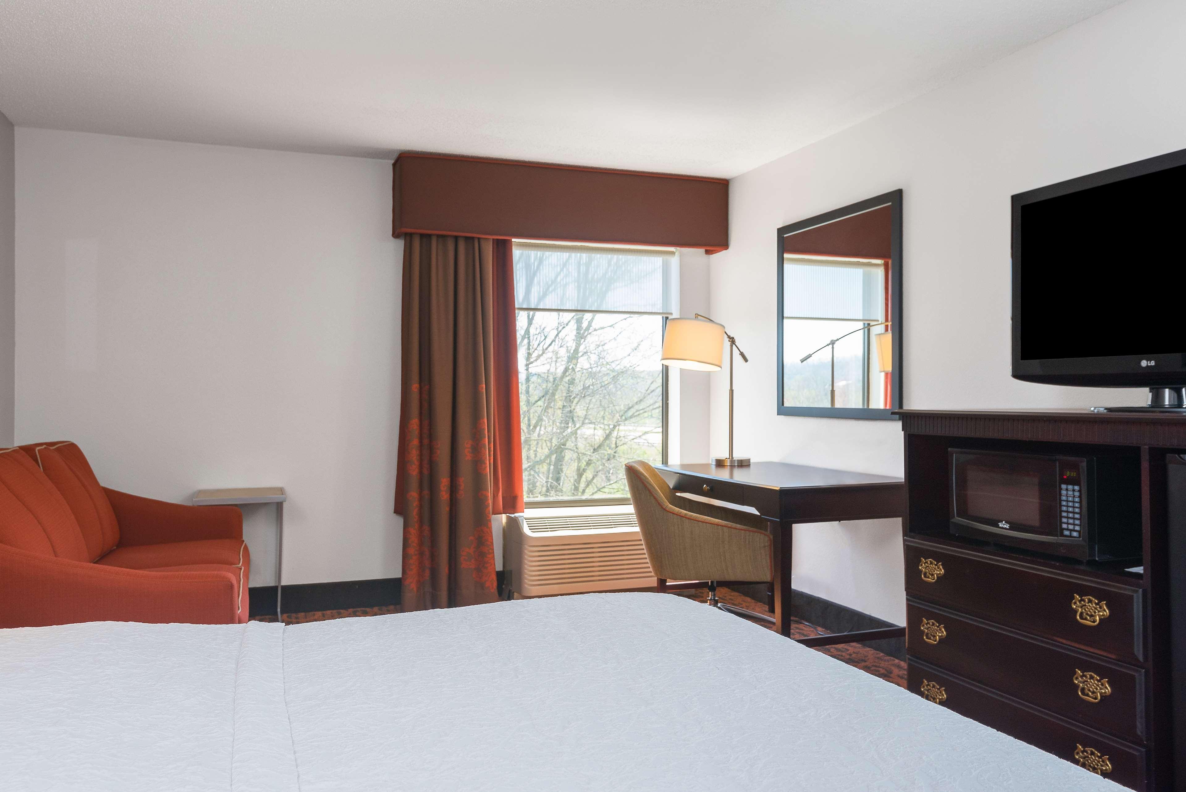 Hampton Inn Parkersburg/Mineral Wells Exterior foto