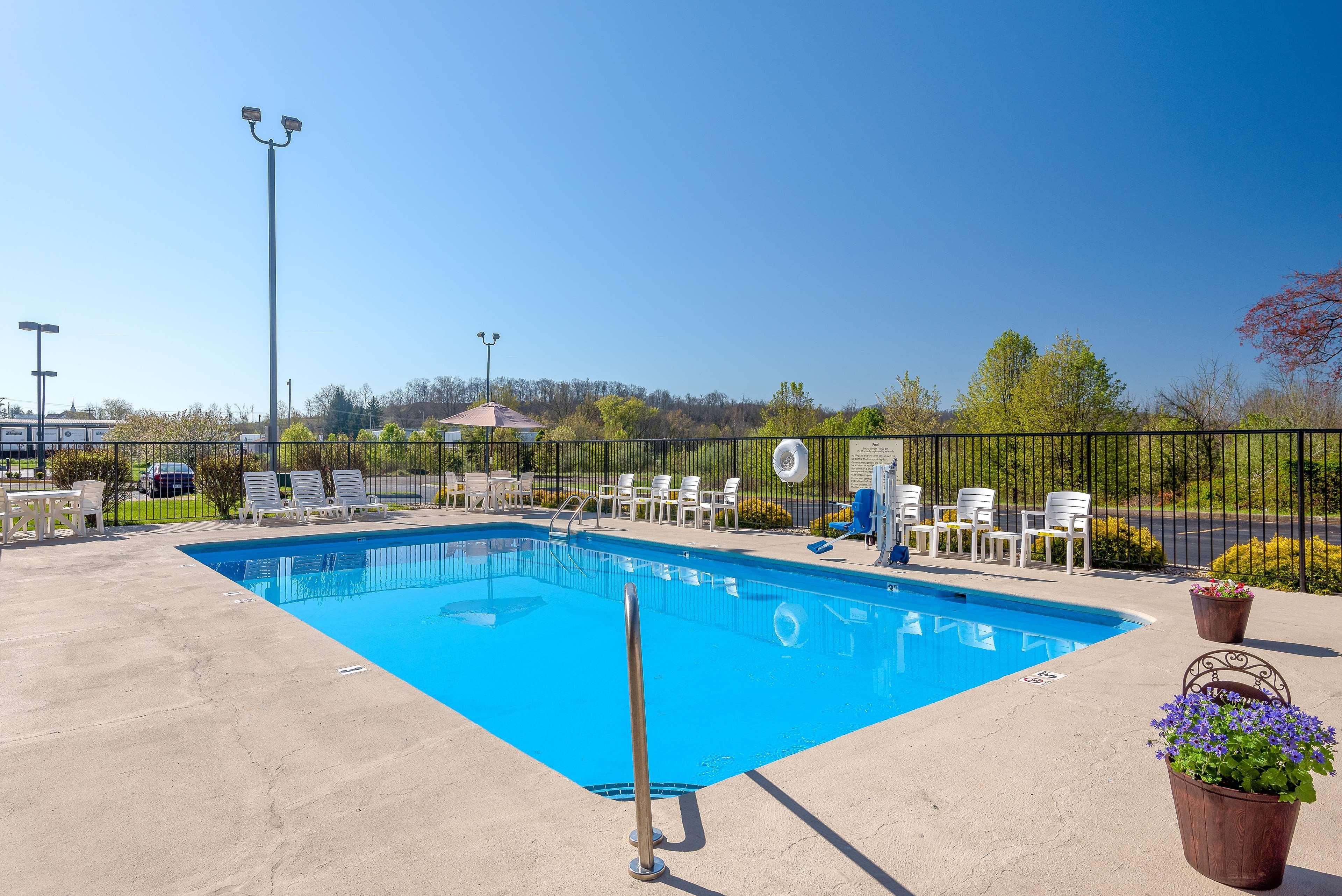 Hampton Inn Parkersburg/Mineral Wells Exterior foto